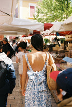 Charger l&#39;image dans la galerie, ROBE JEANNE - TOILE DE JOUY BLEU
