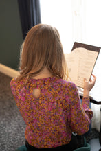 Load image into Gallery viewer, CARMEN BLOUSE - RETRO FLOWERS
