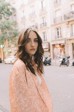 Load image into Gallery viewer, QUEEN KIMONO JACKET
